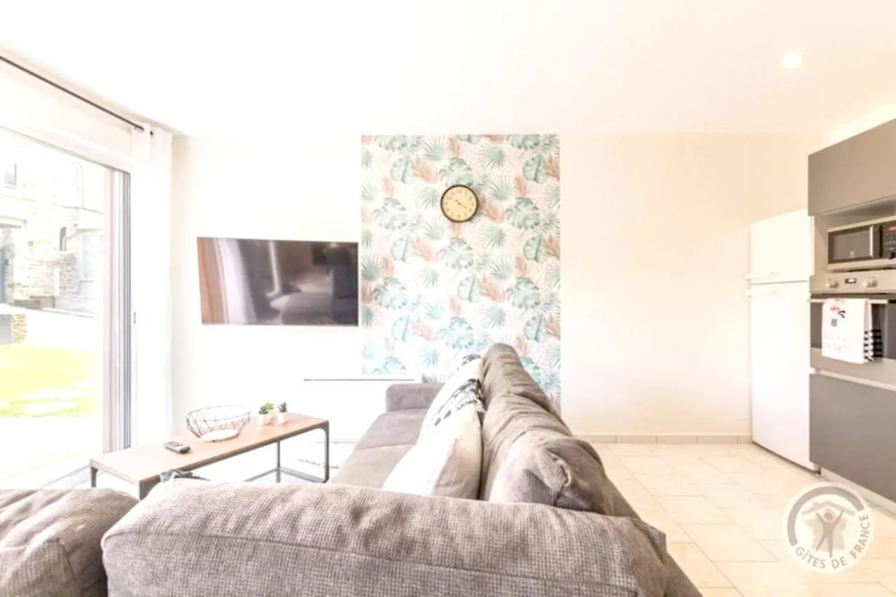 Maison Charmante A Pontorson Avec Piscine Partagee Holiday home